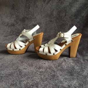 Sbicca Romana Platform Pumps